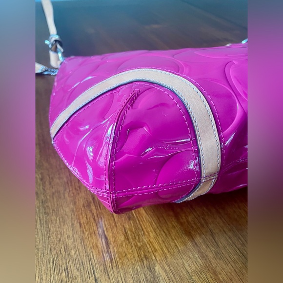 Coach Peyton Patent Leather Convertible Hobo Crossbody - Picture 7 of 15